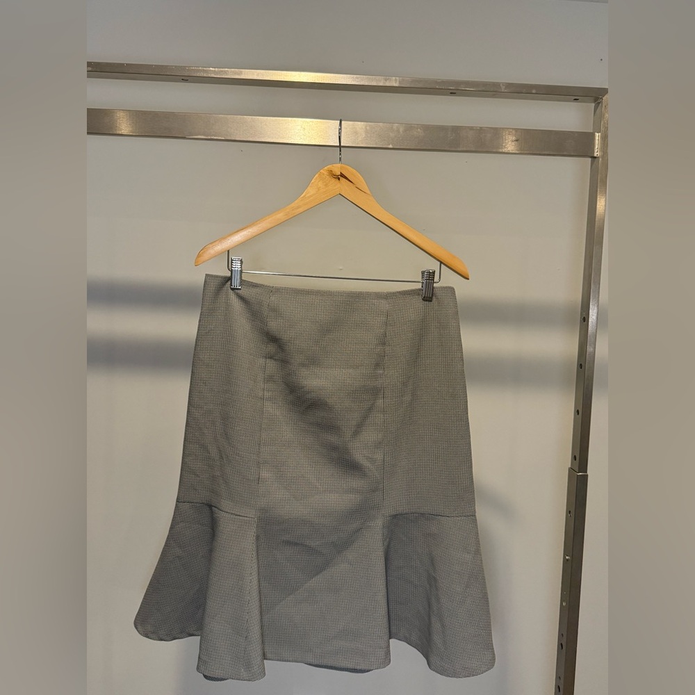 Le Suit Gray A-Line Skirt